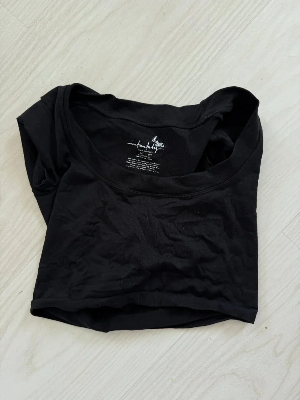 Intimately Free People Women's Black Short Sleeve Seamless Crop Top XS